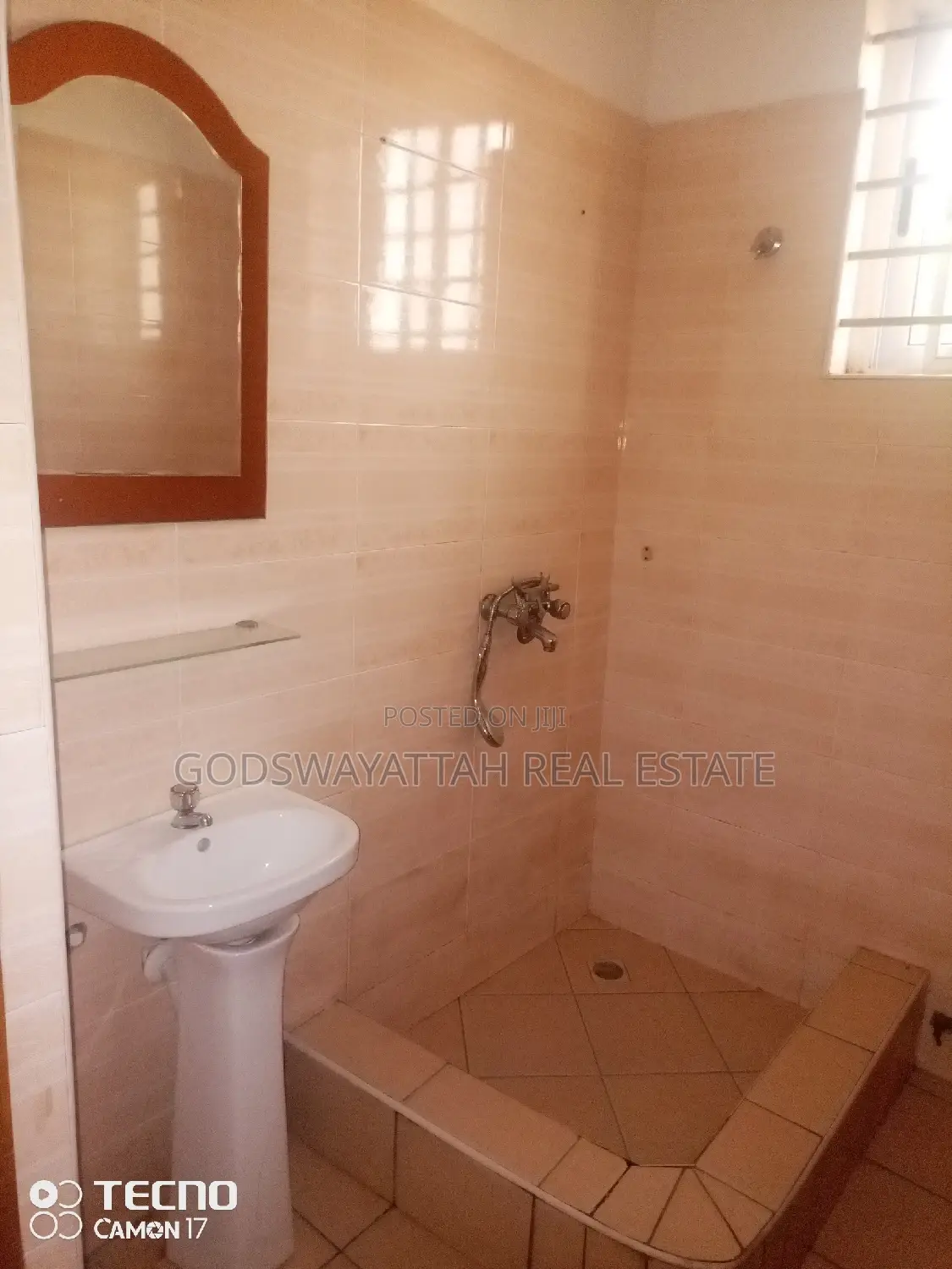 3bdrm Apartment in East Legon for Rent