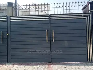 Simple Pushing Gate | Sliding Doors