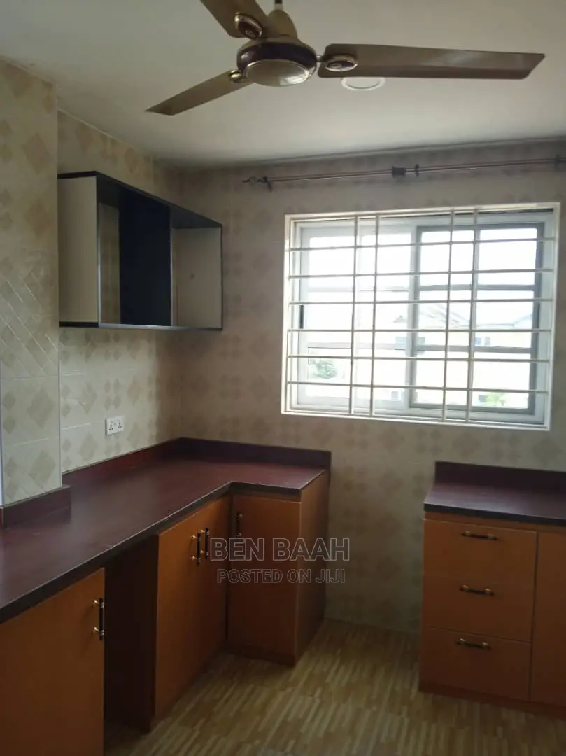 2bdrm Apartment in Ben Properties, Dome for rent