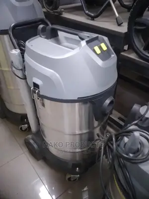 Karcher Vacuum Cleaner 38LITERS (Wet and Dry)