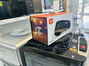 20hr Charge 5 JBL Long Play Speaker