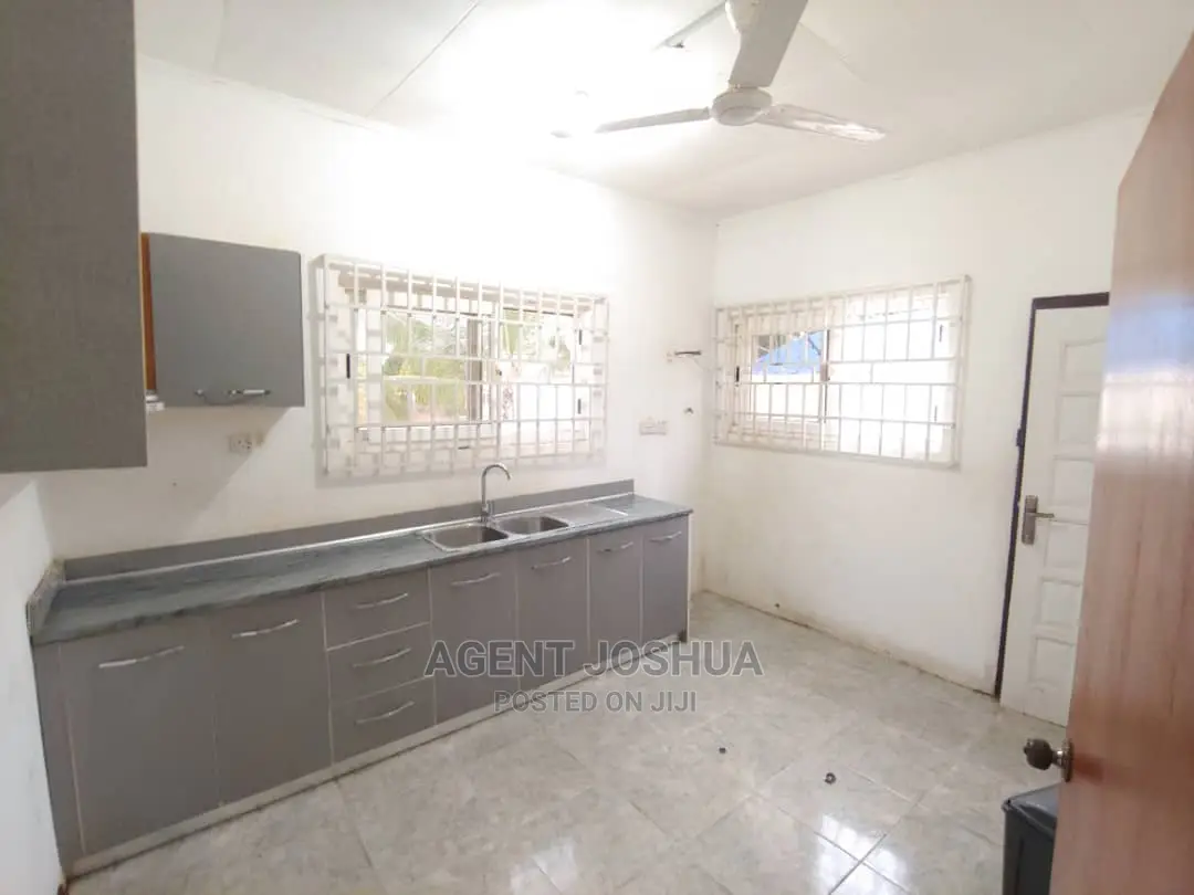 3bdrm House in Manet Court Estate, Spintex for rent