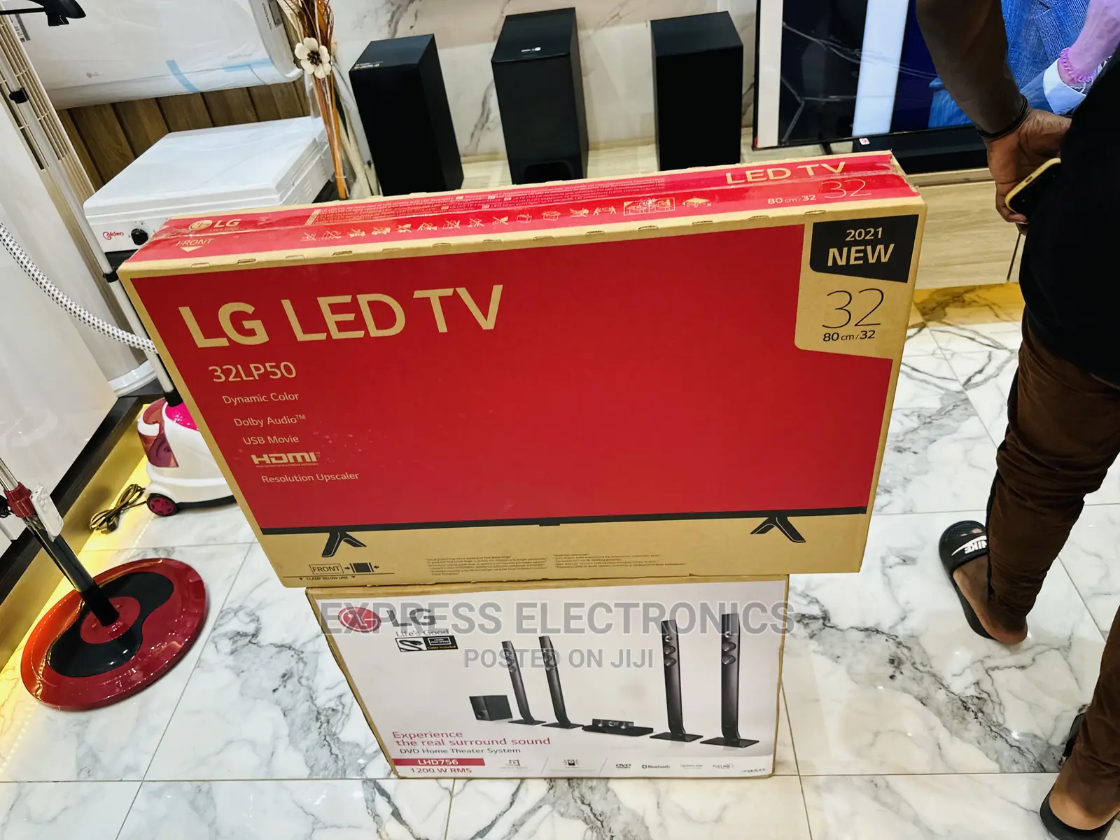 Brand New Tv  Sleek and Slim FHD Lg 32LP500BPTA Tv