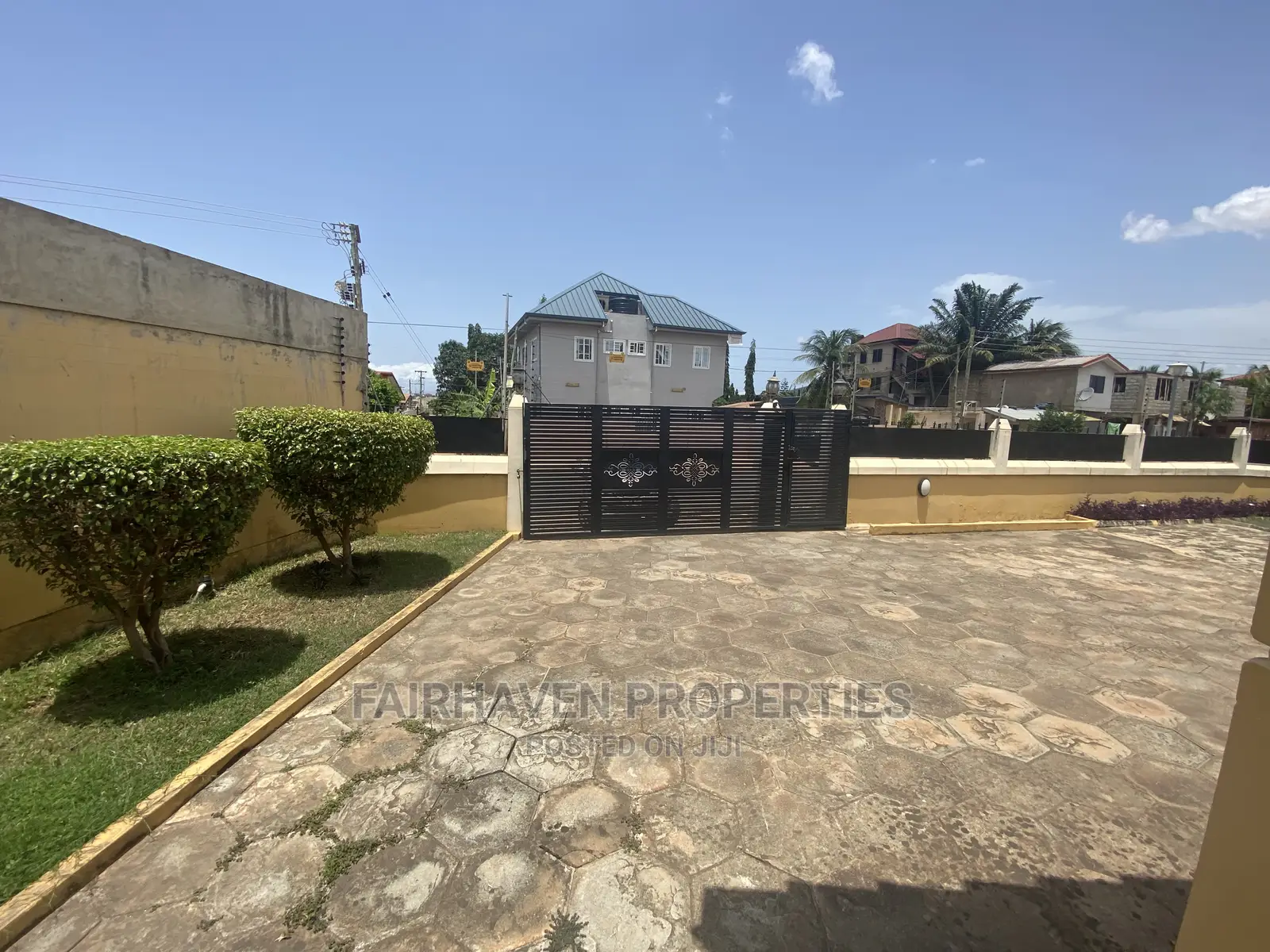 Fully Furnished 3 Bedrooms House at Spintex
