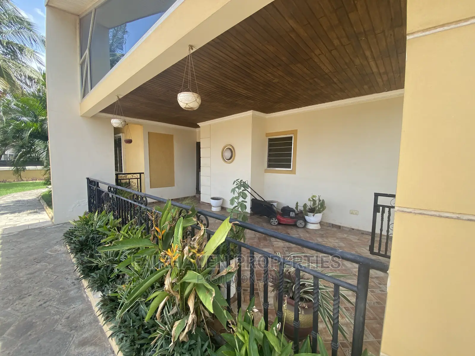 Fully Furnished 3 Bedrooms House at Spintex