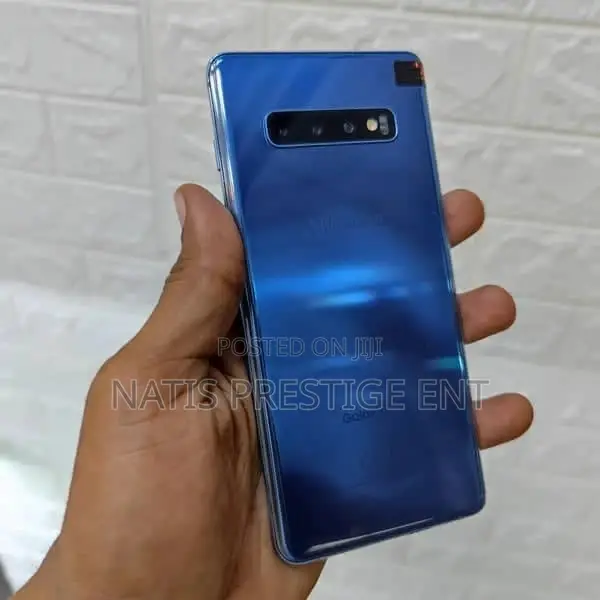 New Samsung Galaxy S10 128 GB Black