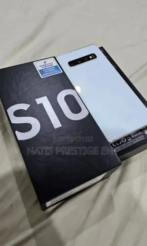 New Samsung Galaxy S10 128 GB Black