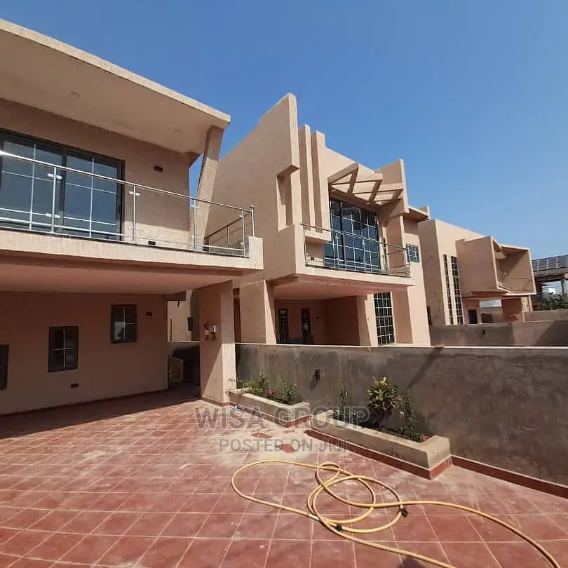 4bdrm Duplex in Wisa Groups, Burma Camp for Rent