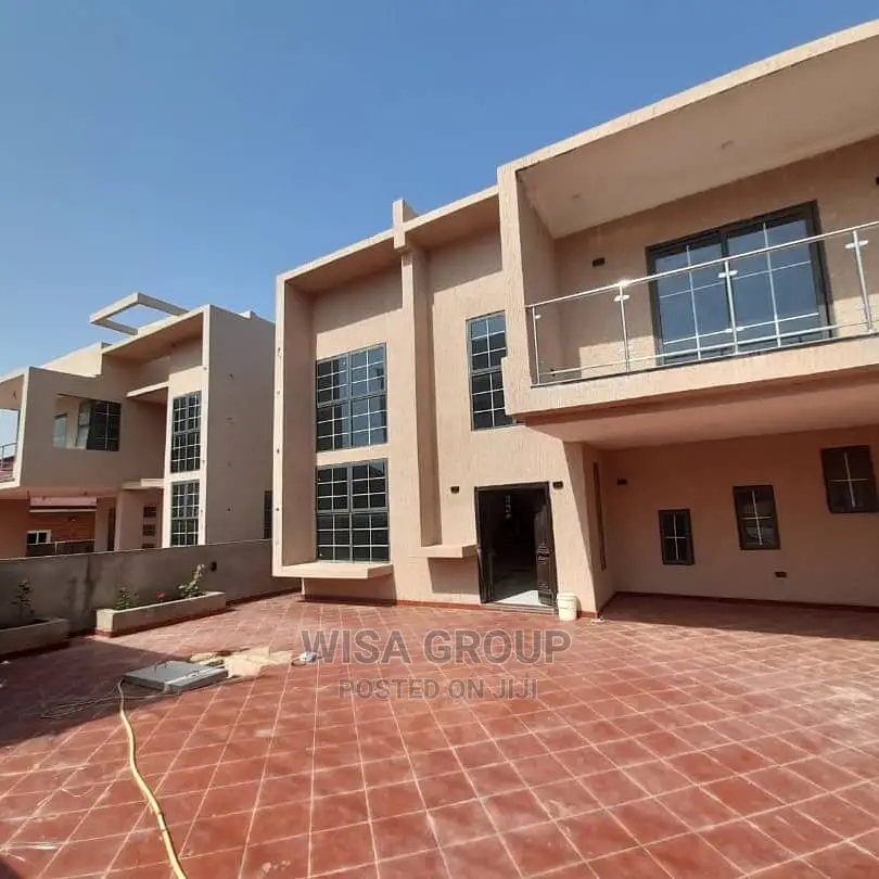4bdrm Duplex in Wisa Groups, Burma Camp for Rent