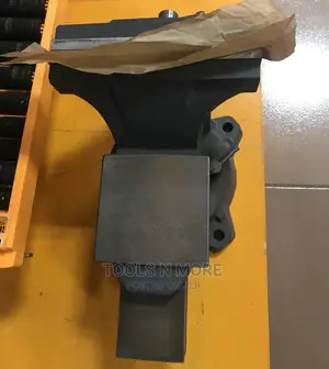 INGCO Bench Vice (8”)