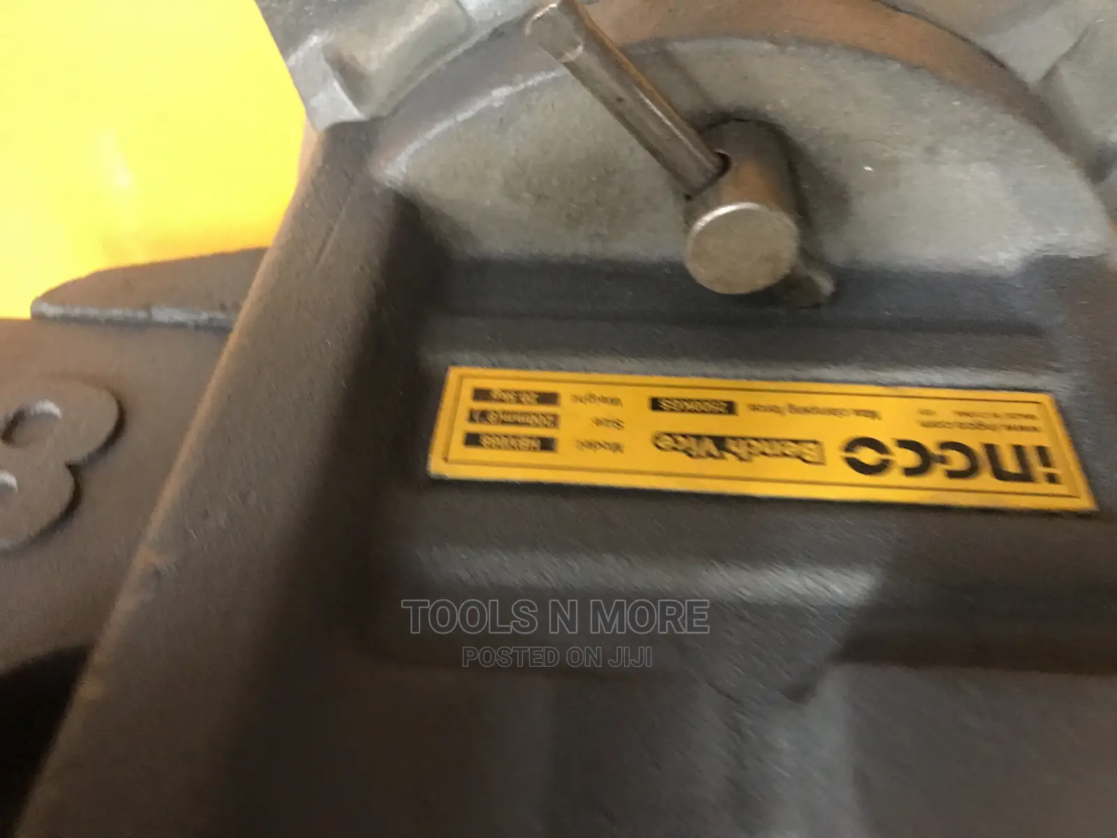 INGCO Bench Vice (8”)