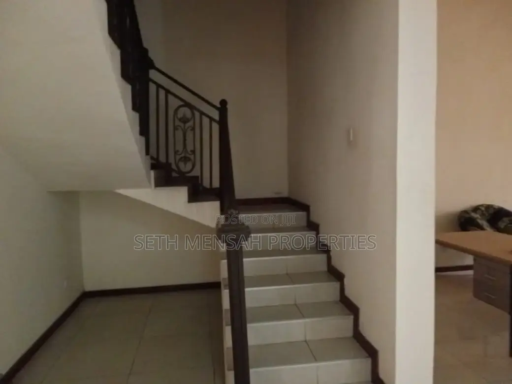 4bdrm House in Cantonments for Rent