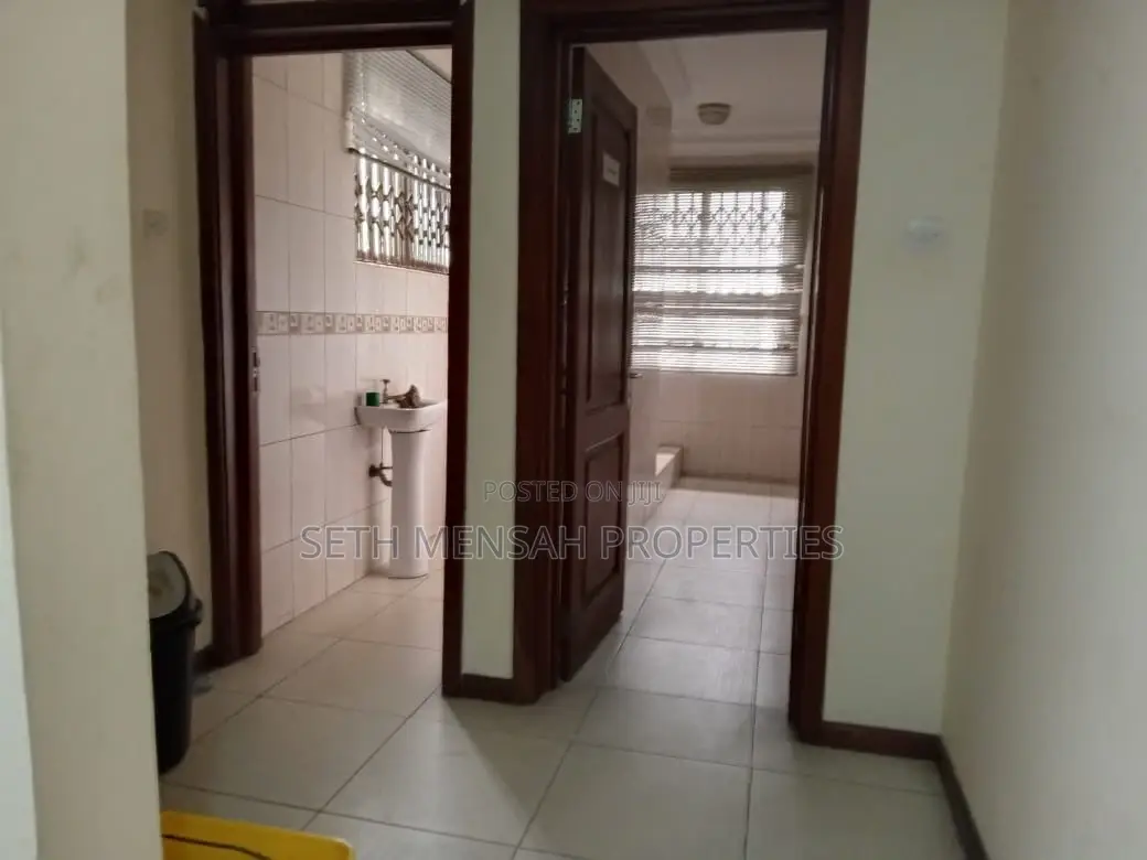 4bdrm House in Cantonments for Rent
