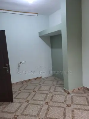 1bdrm Duplex in De-Icons Real Estate, Awutu Senya East Municipal