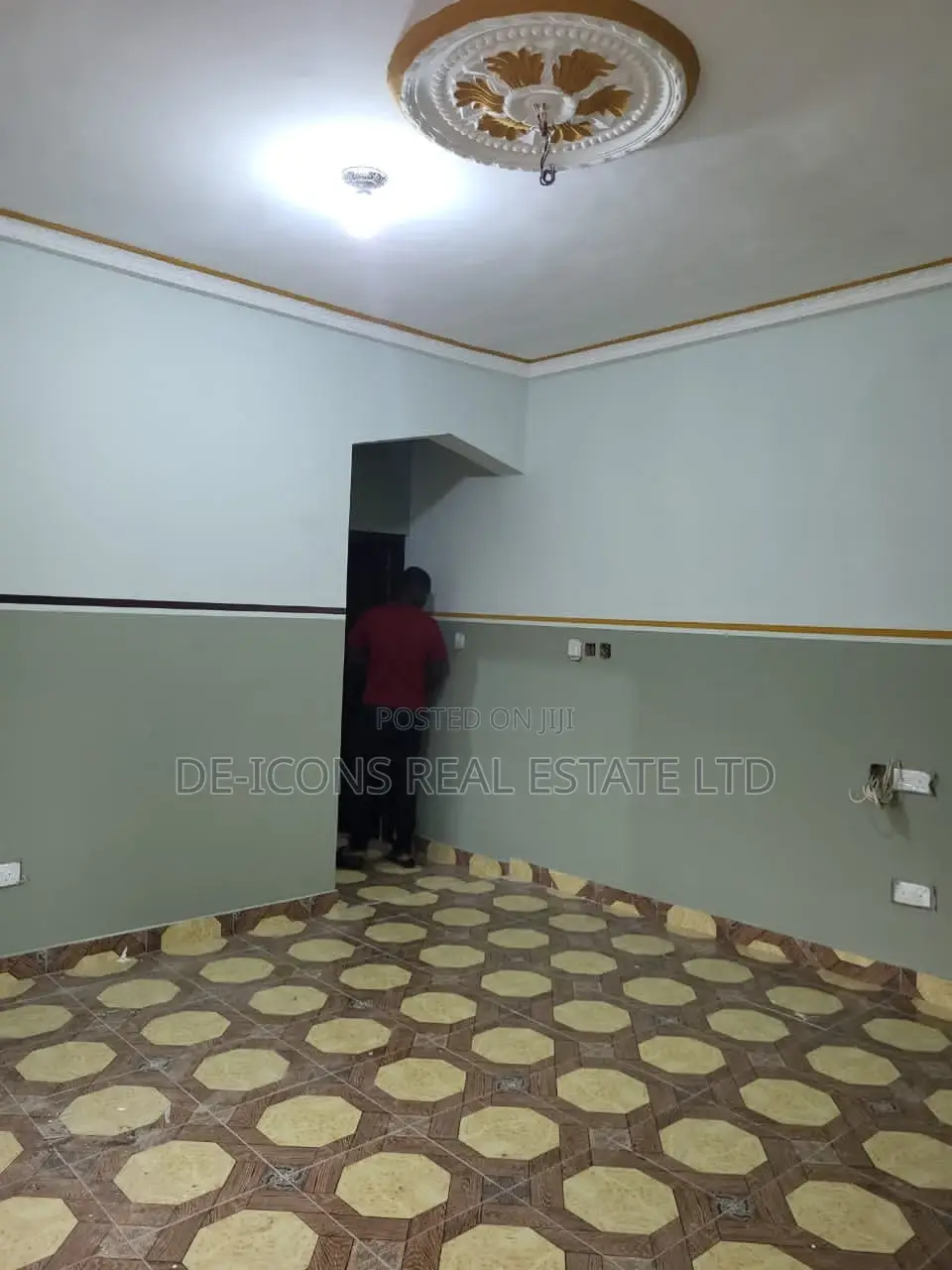 1bdrm Duplex in De-Icons Real Estate, Awutu Senya East Municipal
