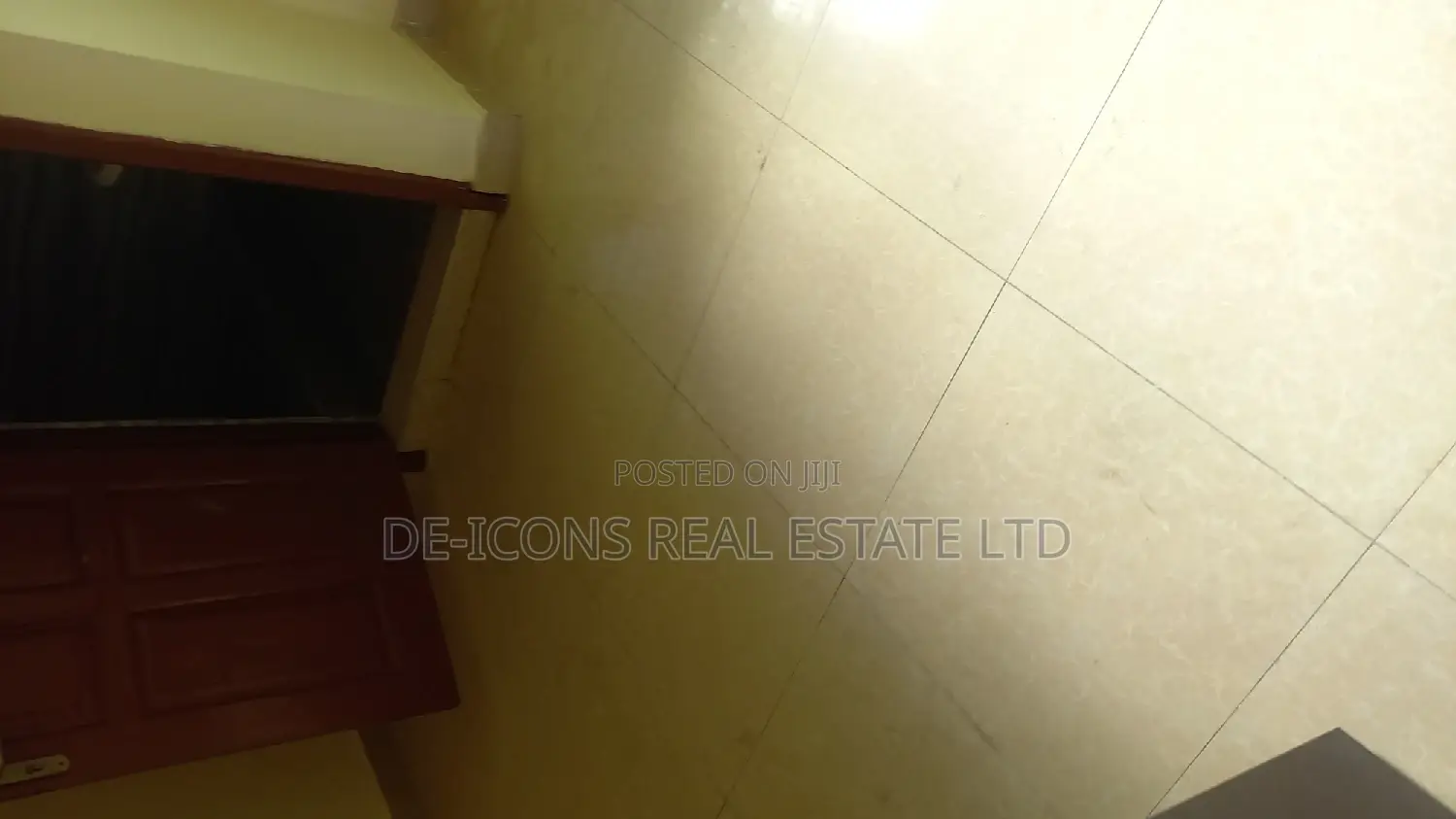 1bdrm Duplex in De-Icons Real Estate, Awutu Senya East Municipal