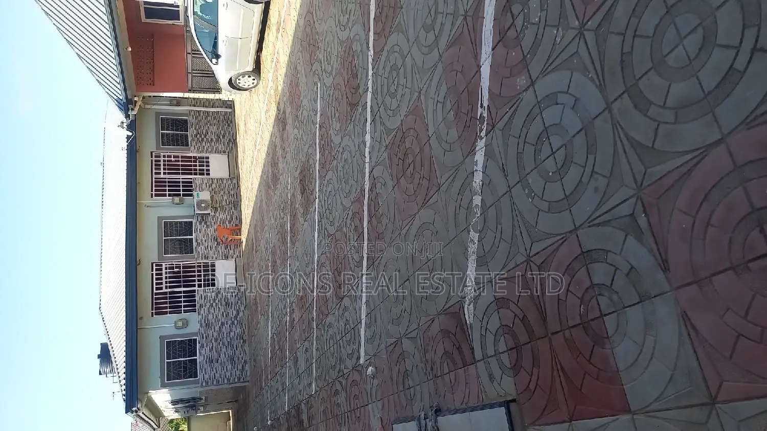 1bdrm Duplex in De-Icons Real Estate, Awutu Senya East Municipal