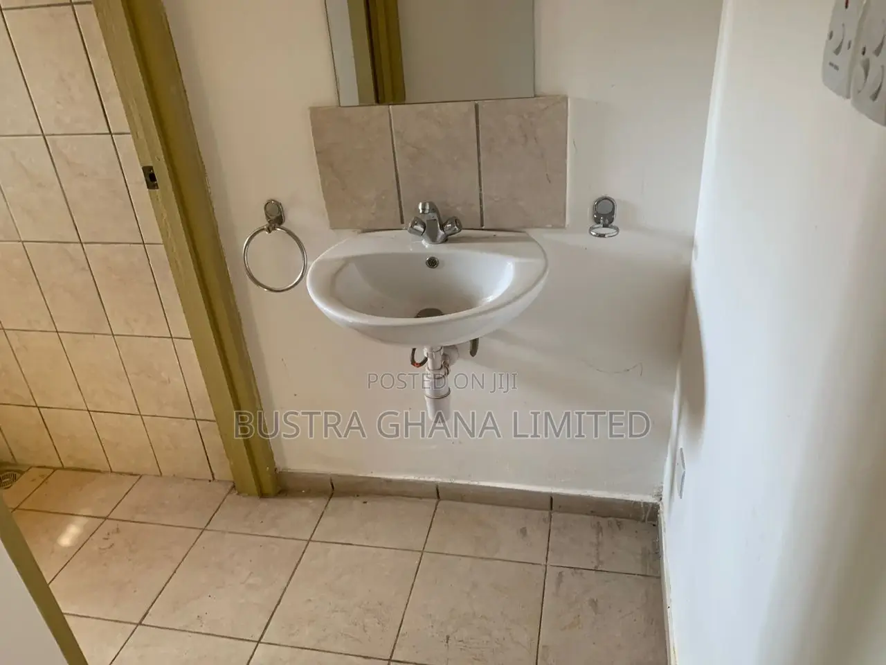 2bdrm House in Regimanuel Estate for sale