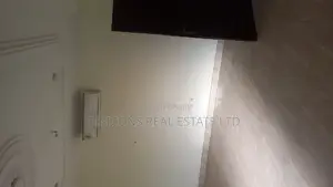 3bdrm Duplex in De-Icons Real Estate, Awutu Senya East Municipal
