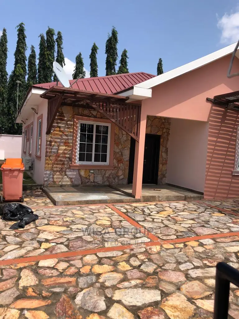 4bdrm Duplex in Wisa Groups, Accra Metropolitan for Rent
