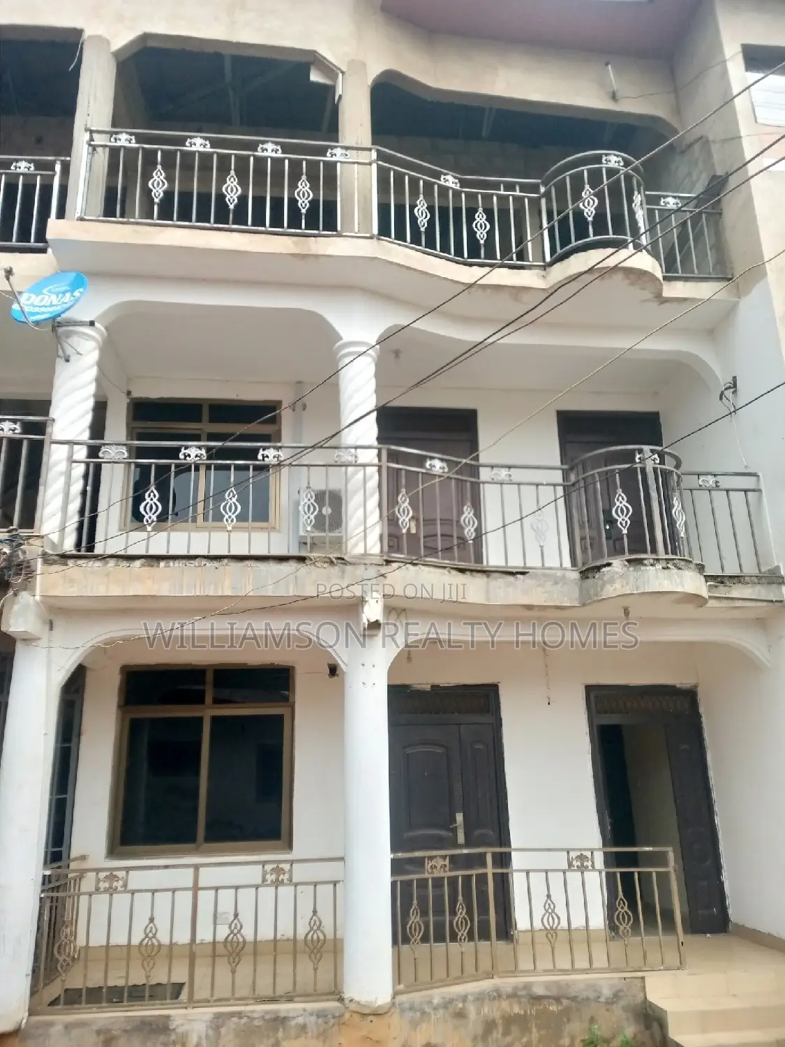 3bdrm Apartment in Hfc Estate, Spintex for rent