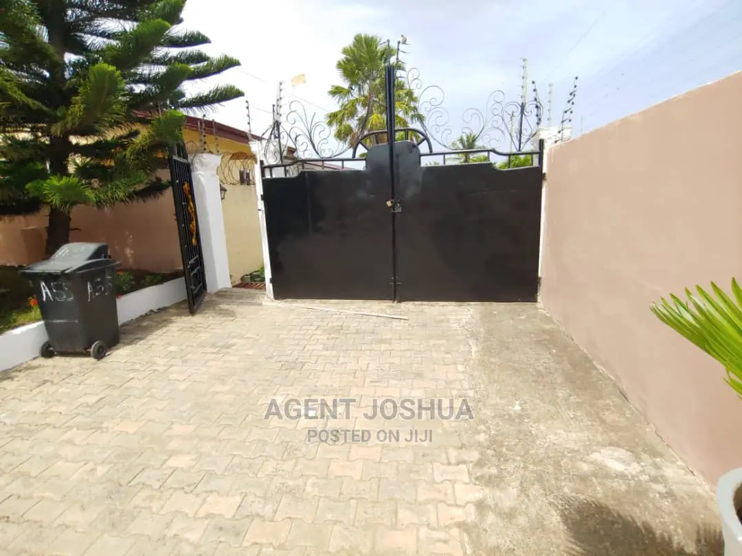 Furnished 3bdrm House in Manet Viile Estate, Spintex for rent