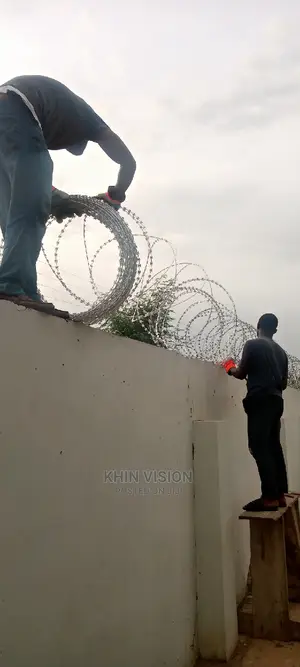 Razor Installations With Power and Without Power
