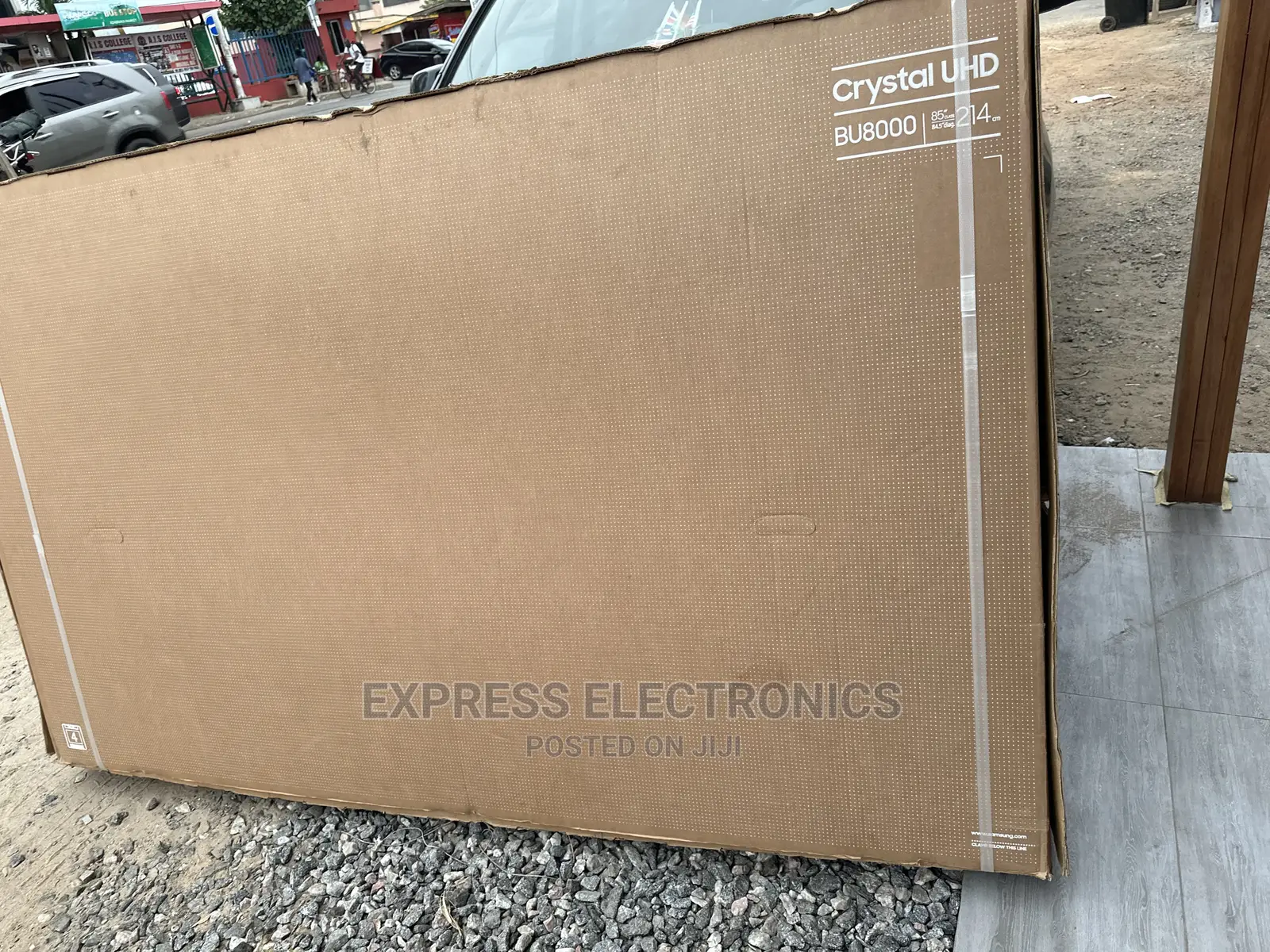 Affordable and Quality UHD Smart Samsung 85”Bu8000 Tv