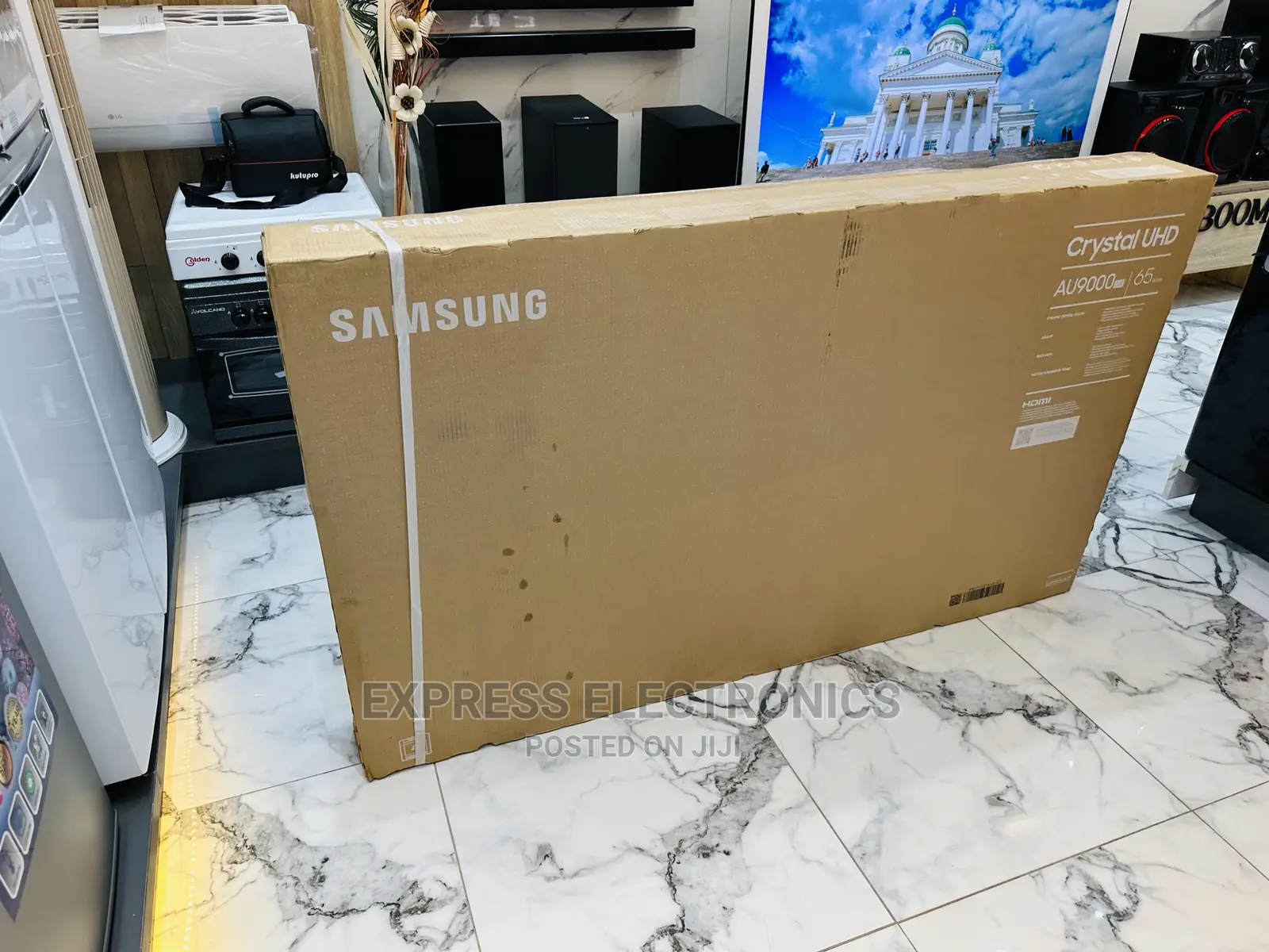 Sleek and Smooth Display UHD Smart Samsung 65”Bu8000