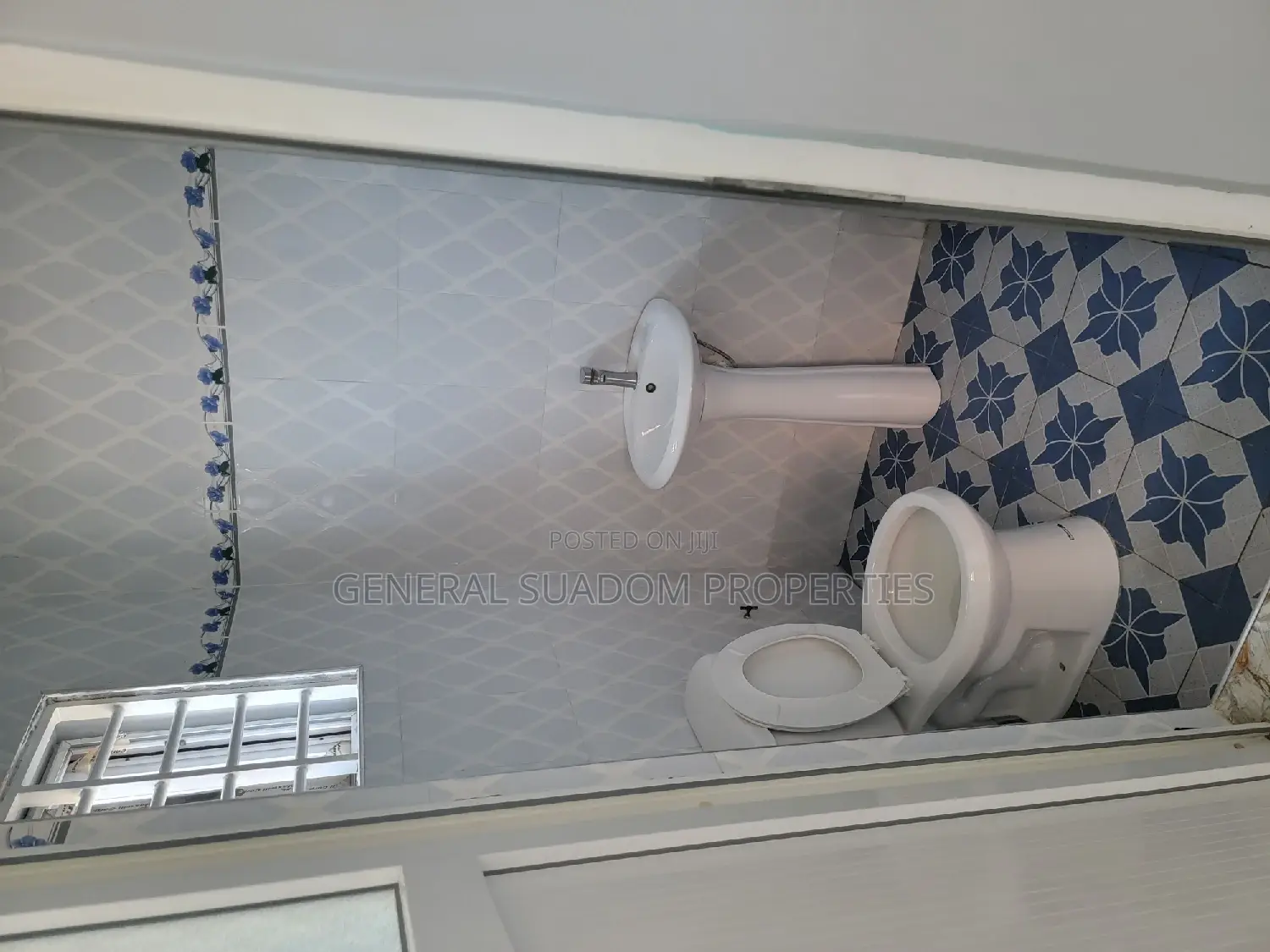 3bdrm House in Suadom Properties, Baatsona Total for rent
