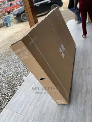 Smart Samsung Tv 75BU8072 