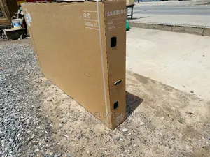 (+ Soundbar ) 85Q60B 85”UHD Smart QLED Samsung Tv