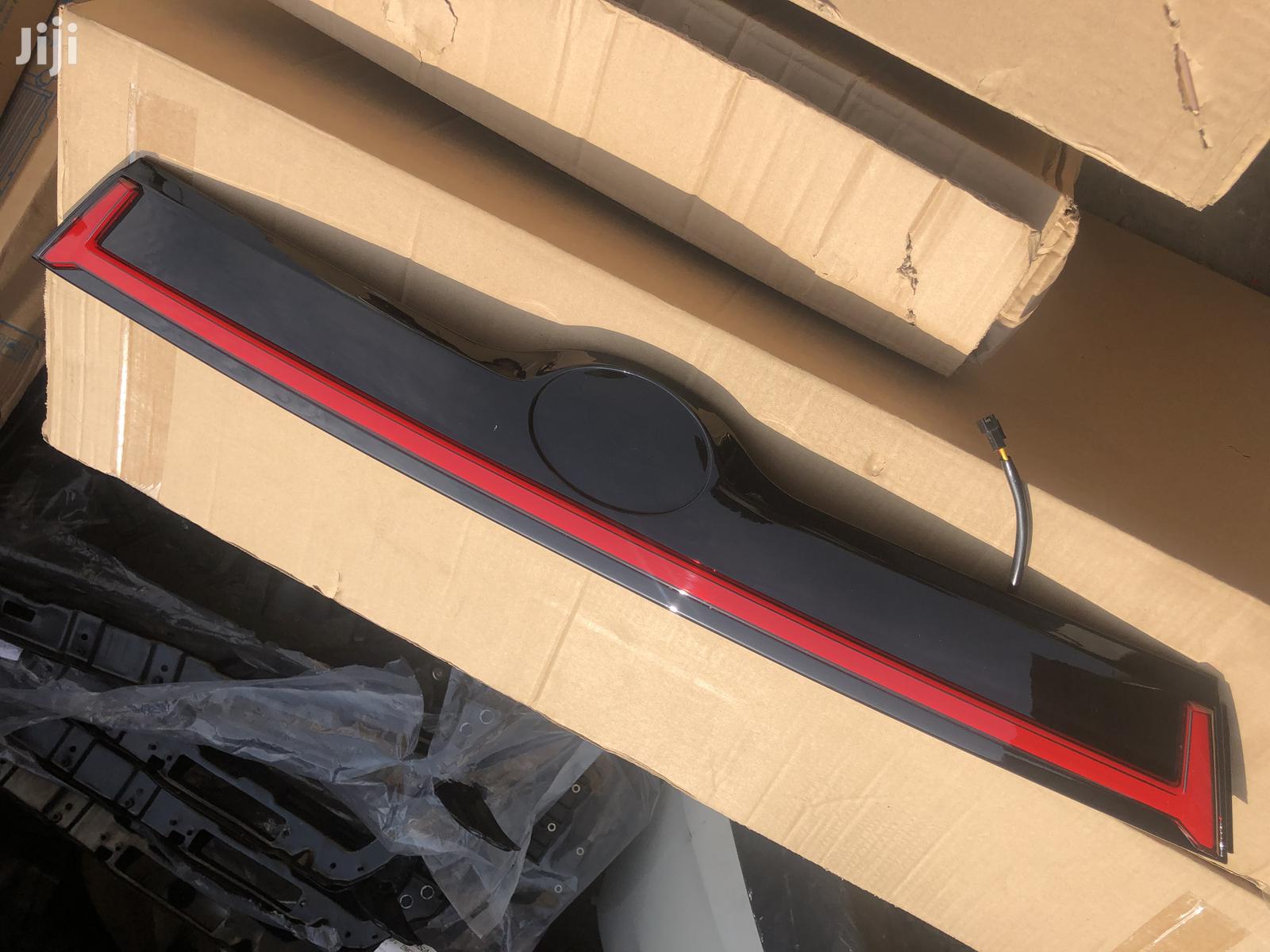 Toyota Highlander Boot Spoiler Led