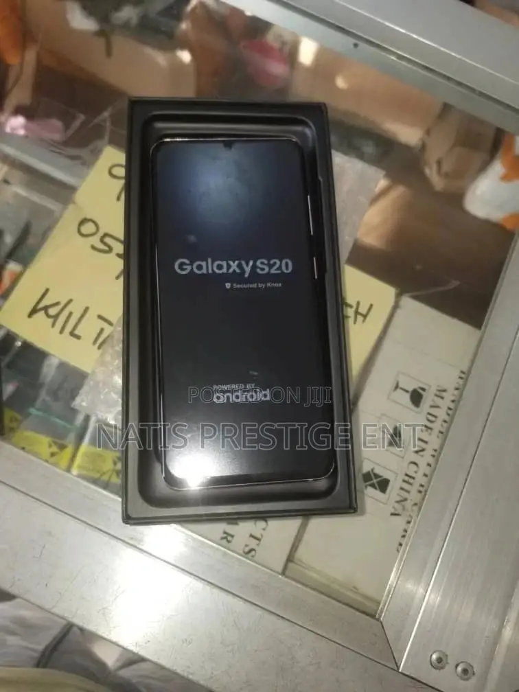 New Samsung Galaxy S20 128 GB Black