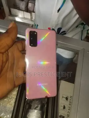 New Samsung Galaxy S20 128 GB Pink