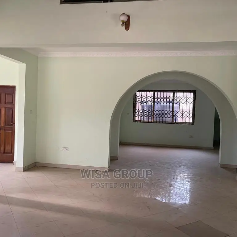 5bdrm Duplex in Wisa Groups, Accra Metropolitan for Rent