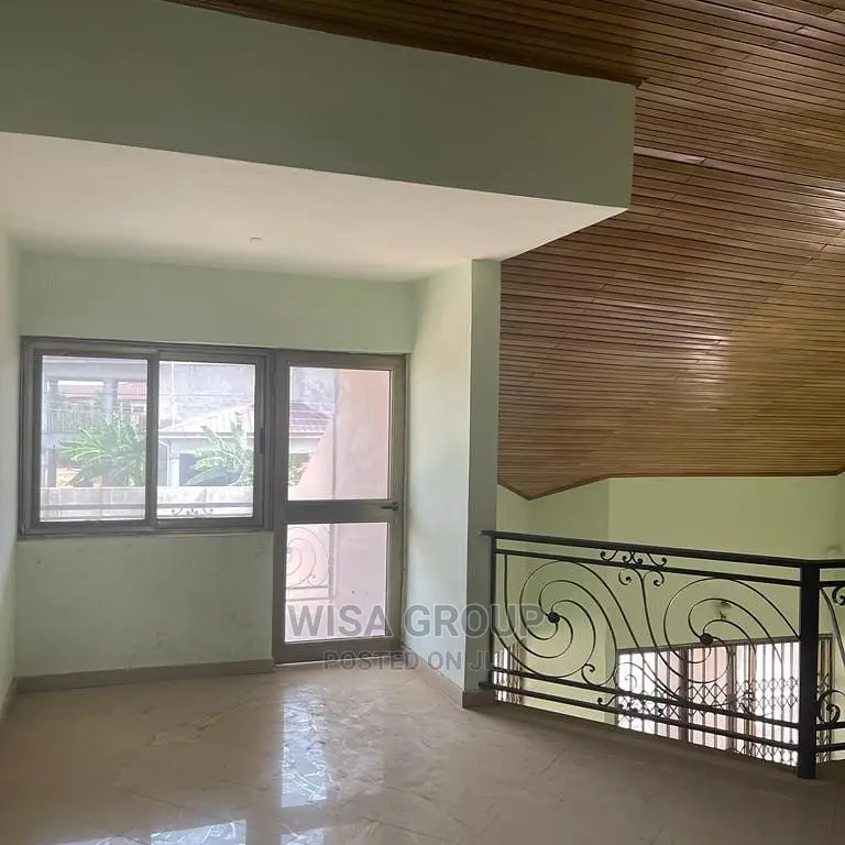 5bdrm Duplex in Wisa Groups, Accra Metropolitan for Rent
