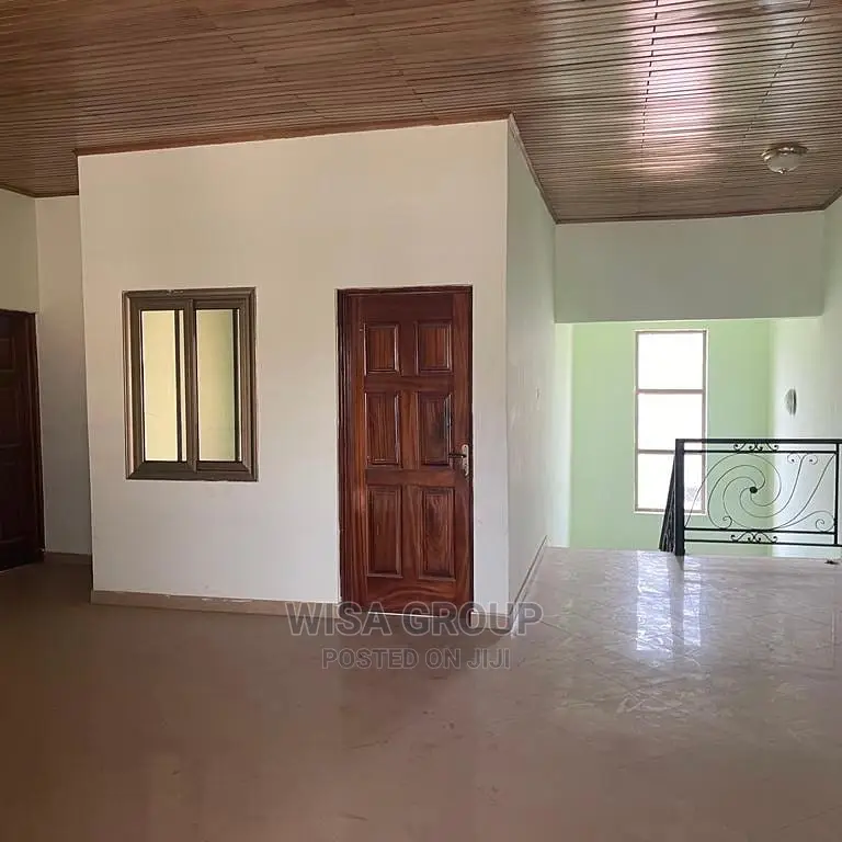 5bdrm Duplex in Wisa Groups, Accra Metropolitan for Rent