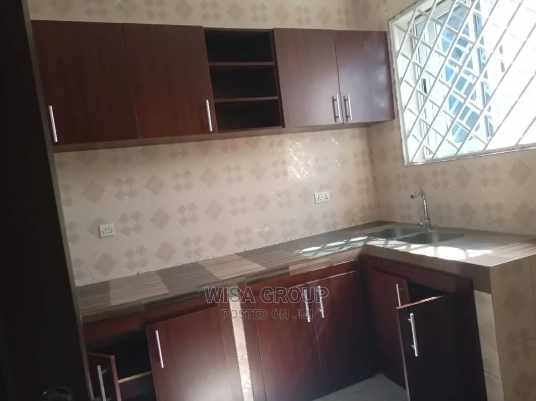 3bdrm Apartment in Wisa Groups, Haatso for Rent
