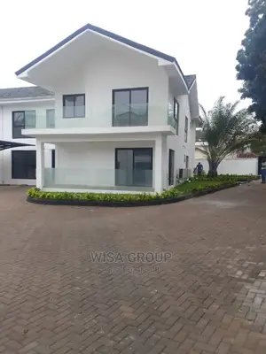 4bdrm Duplex in Wisa Groups, Cantonments for Rent