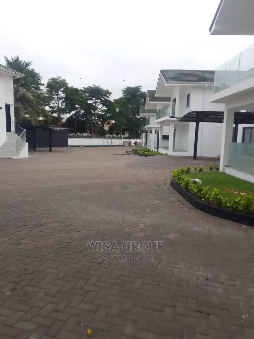 4bdrm Duplex in Wisa Groups, Cantonments for Rent