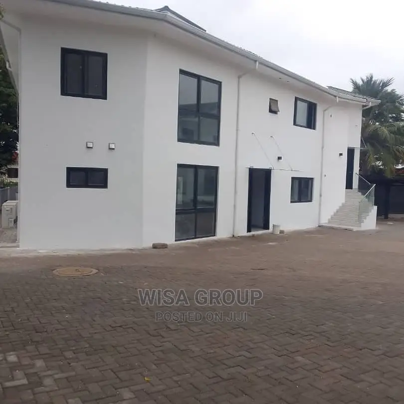 4bdrm Duplex in Wisa Groups, Cantonments for Rent