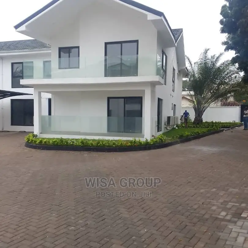 4bdrm Duplex in Wisa Groups, Cantonments for Rent
