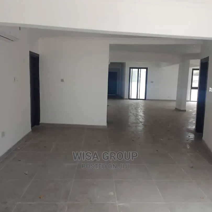 4bdrm Duplex in Wisa Groups, Cantonments for Rent