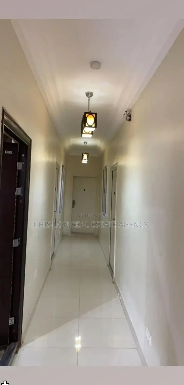6bdrm House in Sharp-Connect., Kasoa for sale