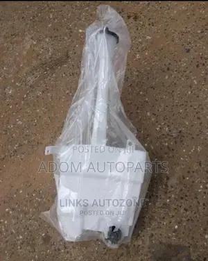 Toyota Corolla Wiper Washer Bottle Reservoir 2009 - 2013