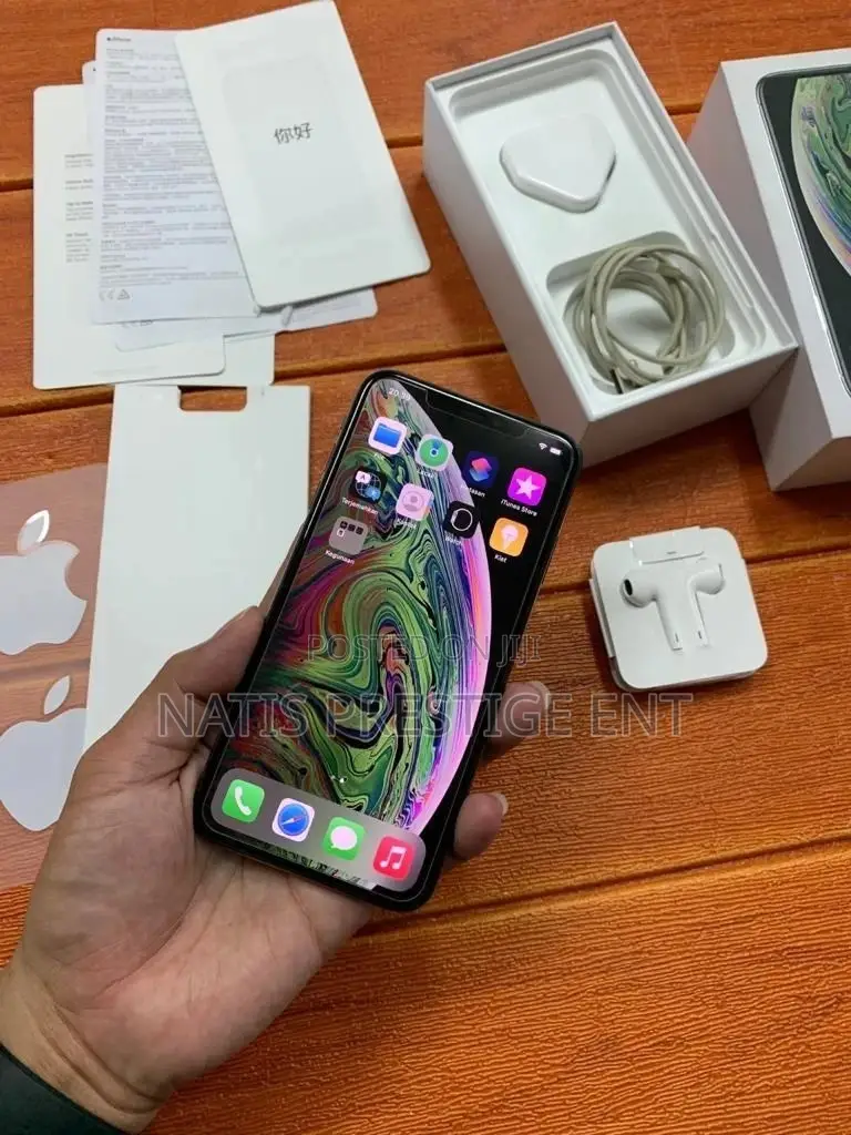 New Apple iPhone XR 256 GB Black