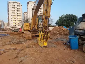 Excavator Hammer for Rent With Backet