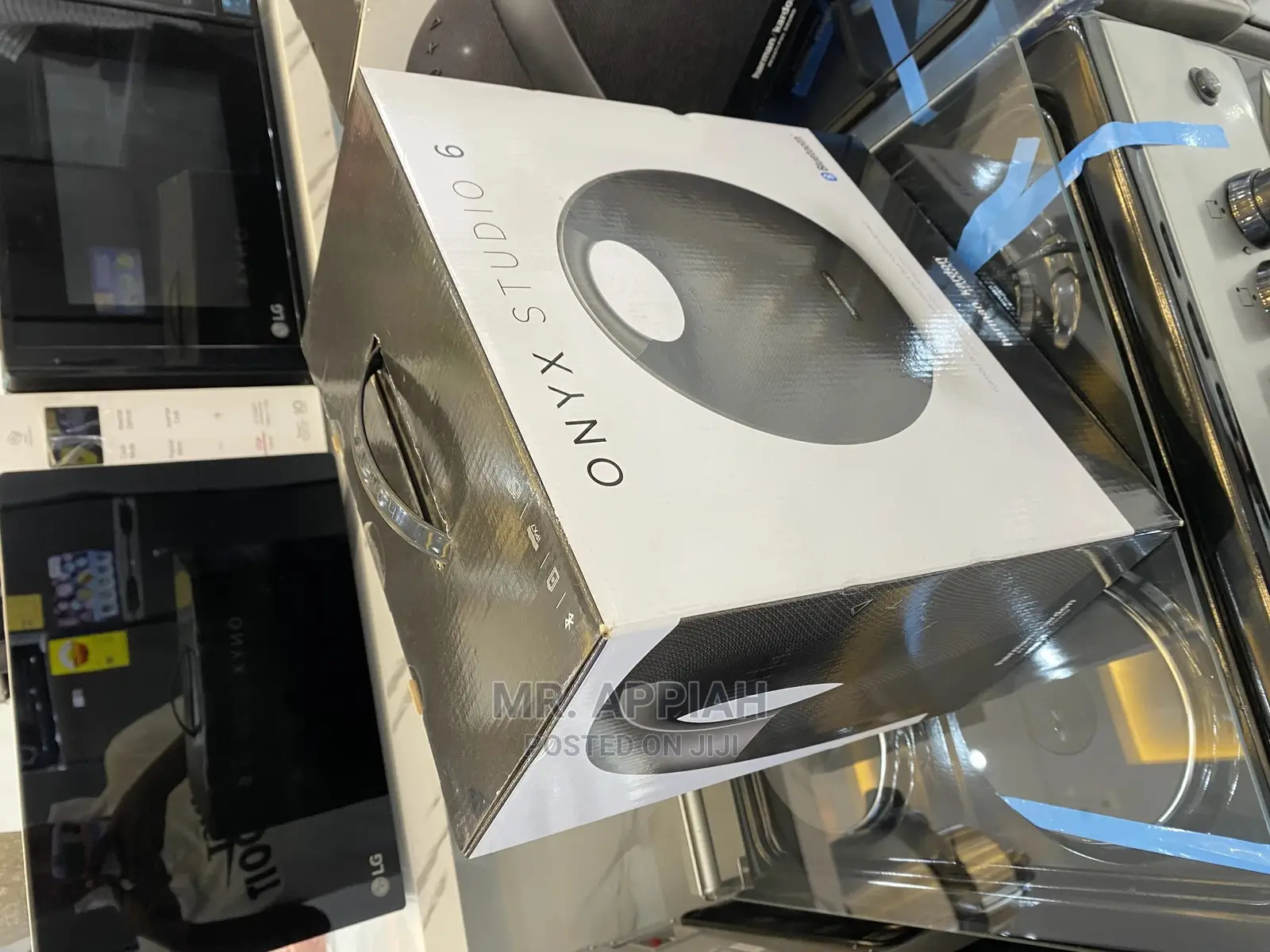 Waterproof Harman Kardon Available at a Cool Price.