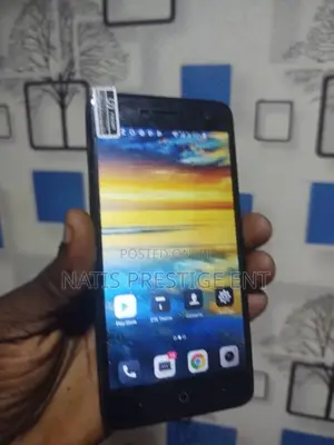 ZTE Axon 7 64 GB Black
